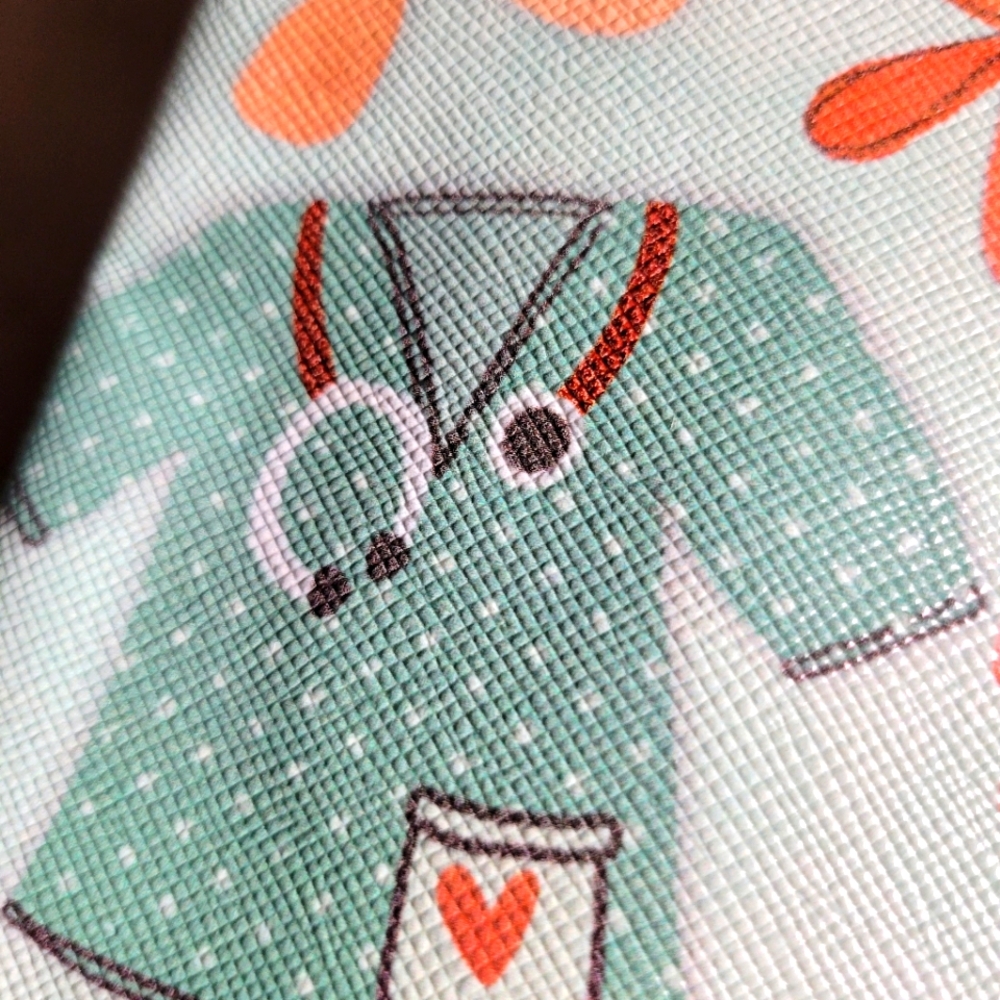 Scrub Life Makeup Bag for your favorite nurse. - Picture 2 of 4